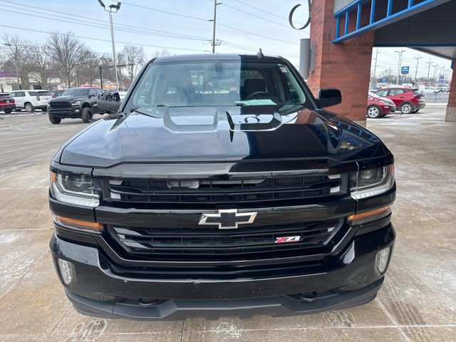 Used 2017 Chevrolet Silverado 1500 LT w/ Midnight Edition image 10