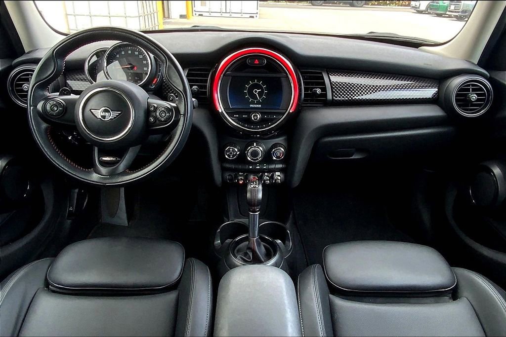 Used 2019 MINI Cooper S image 11