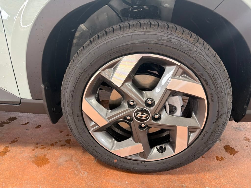 New 2026 Hyundai Venue SEL FWD image 10