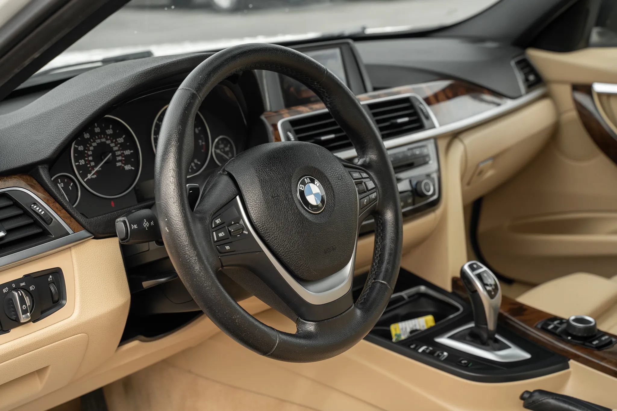 Used 2016 BMW 328i Sedan RWD image 14