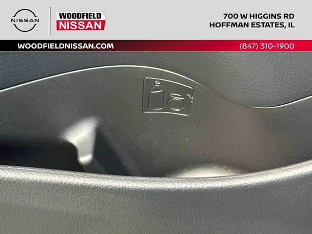 Used 2009 Pontiac Vibe w/ Sun And Sound Package FWD image 27
