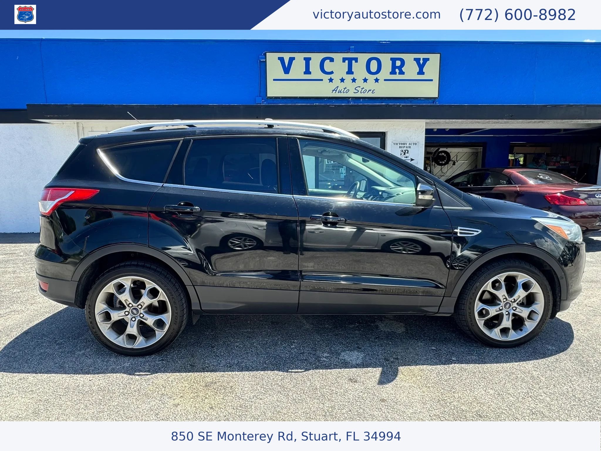 Used 2016 Ford Escape Titanium w/ Equipment Group 301A AWD/4WD image 15
