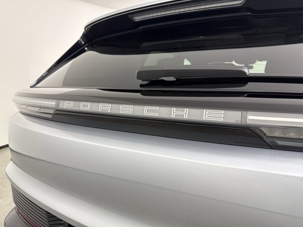New 2026 Porsche Cayenne Electric AWD/4WD image 18