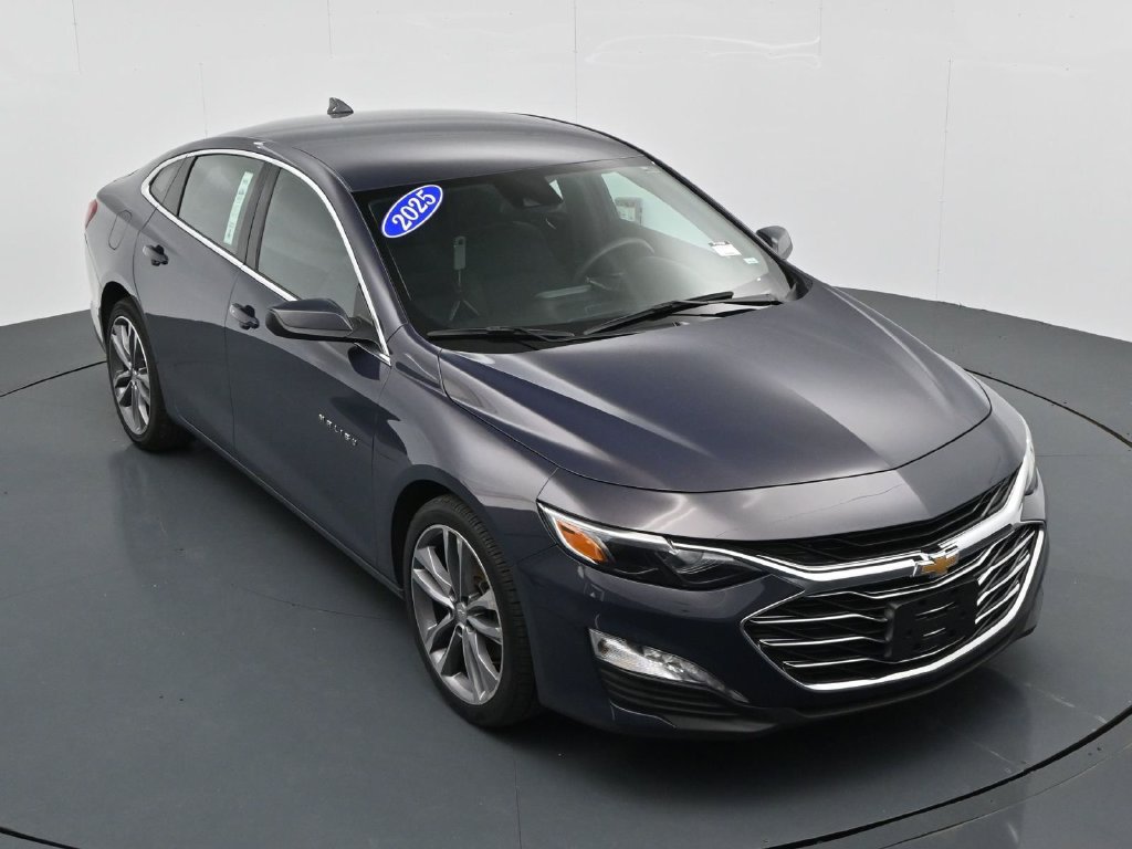 Used 2025 Chevrolet Malibu LT FWD image 20