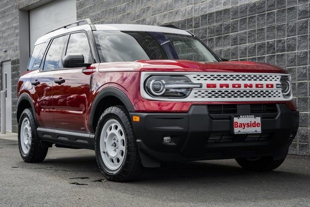 New 2025 Ford Bronco Sport Heritage w/ Convenience Package AWD/4WD image 2