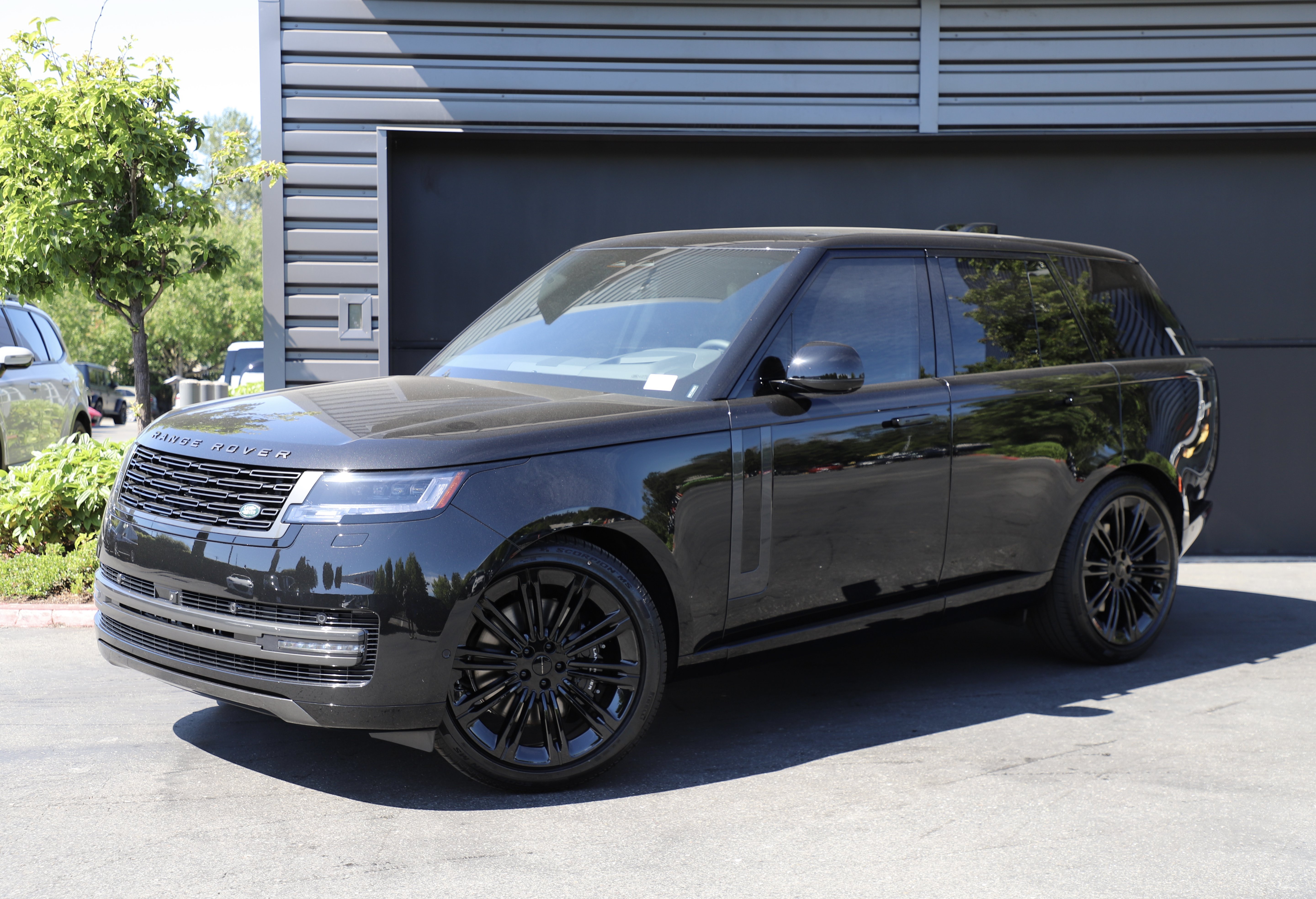 New 2026 Land Rover Range Rover SE