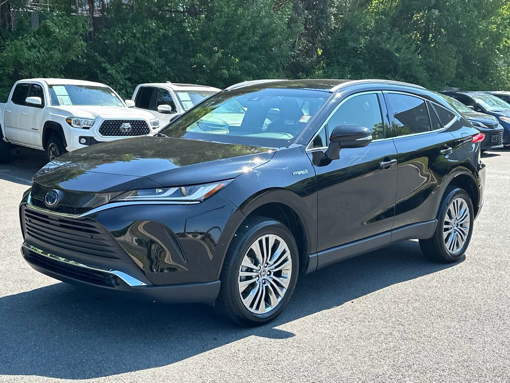 Used 2021 Toyota Venza XLE w/ Softex Package AWD/4WD image 2