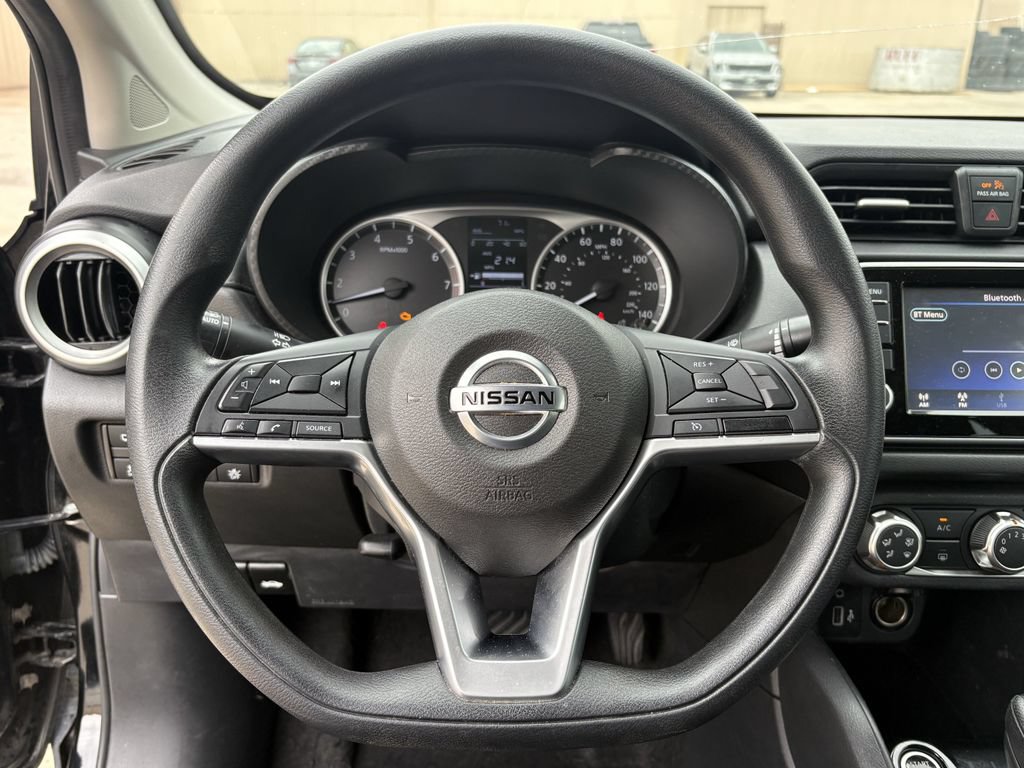 Used 2020 Nissan Versa S FWD image 14