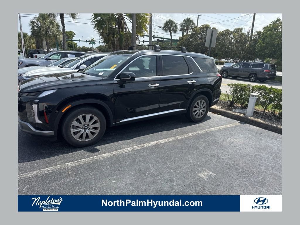 Used 2023 Hyundai Palisade SEL FWD image 1