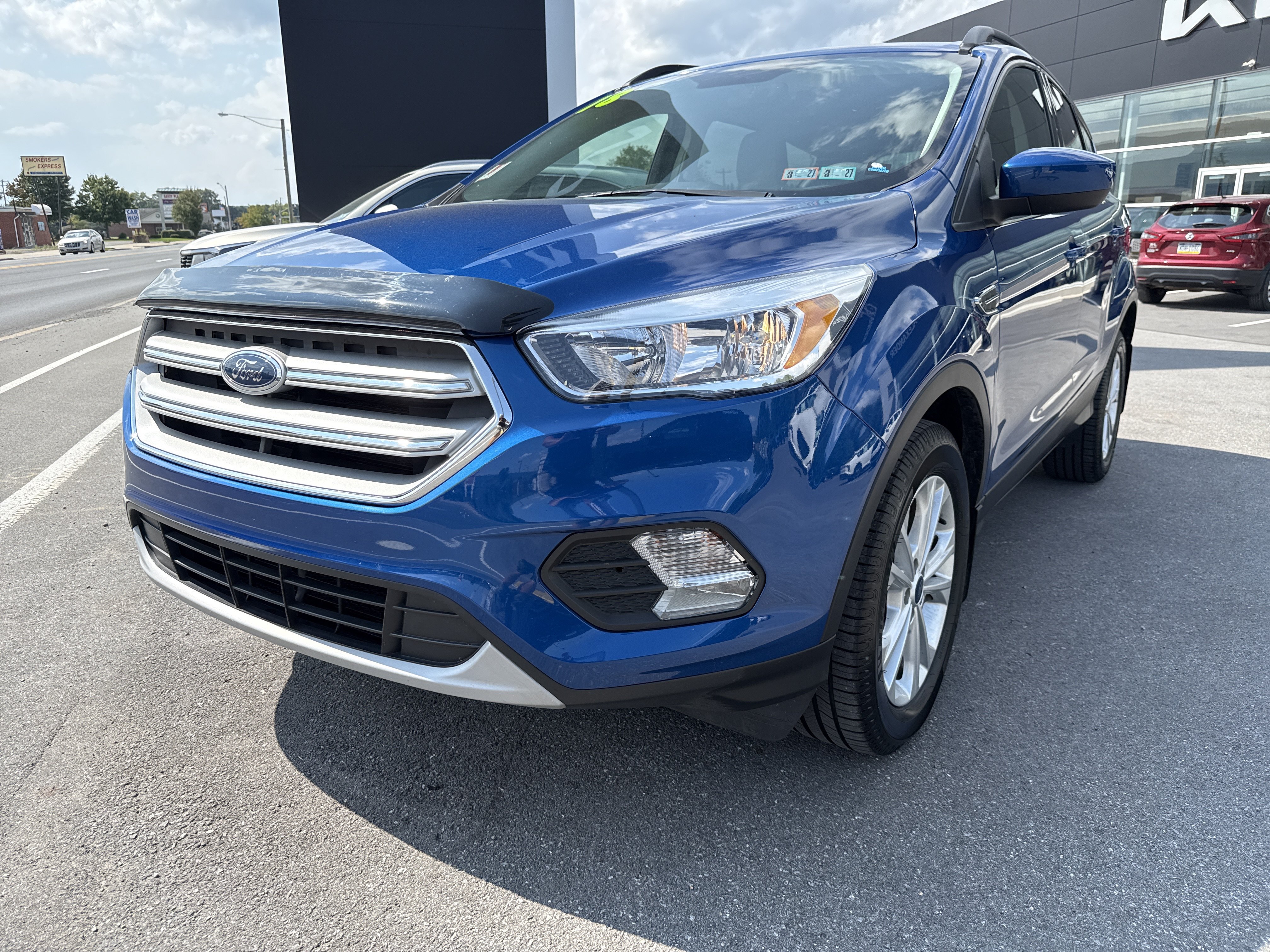 Used 2018 Ford Escape SE w/ SE Sync 3 Package AWD/4WD image 8