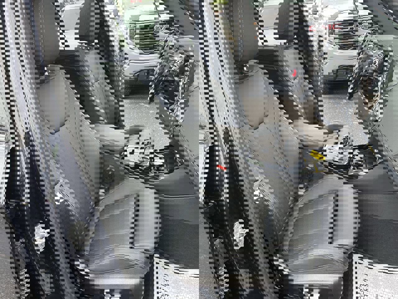 Used 2023 BMW X3 M40i w/ Premium Package image 28