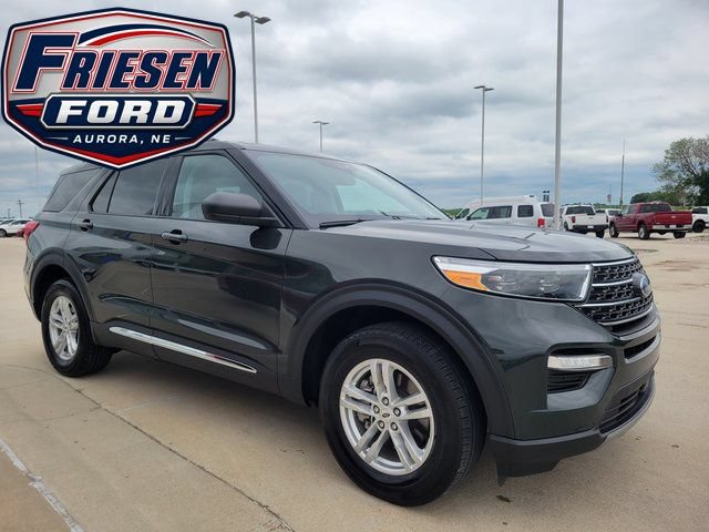 Used 2023 Ford Explorer XLT w/ Equipment Group 202A AWD/4WD image 3