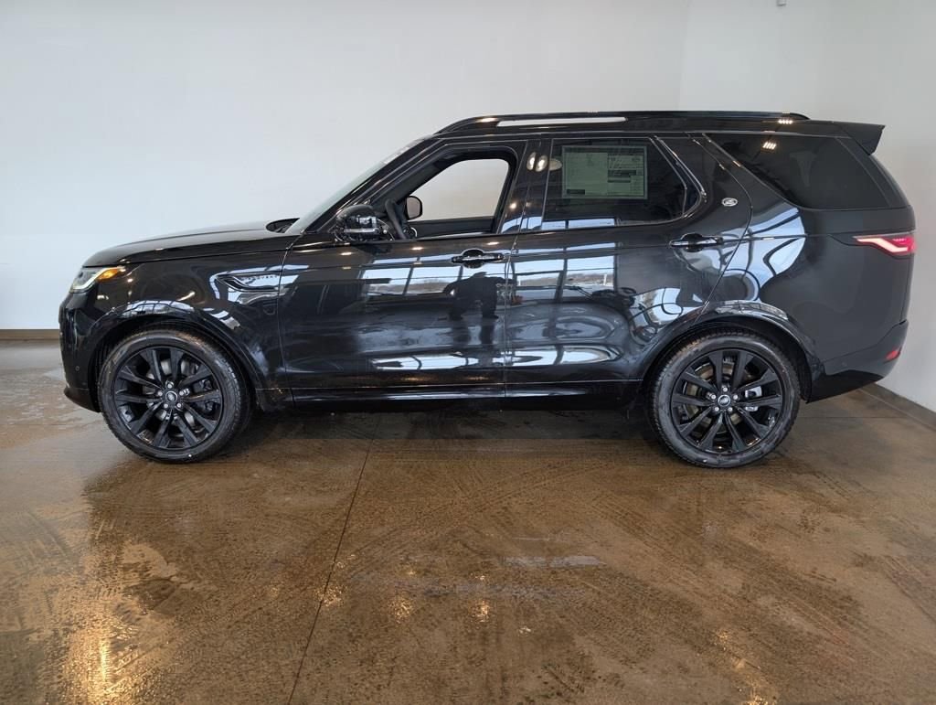 New 2026 Land Rover Discovery Limited Edition image 3
