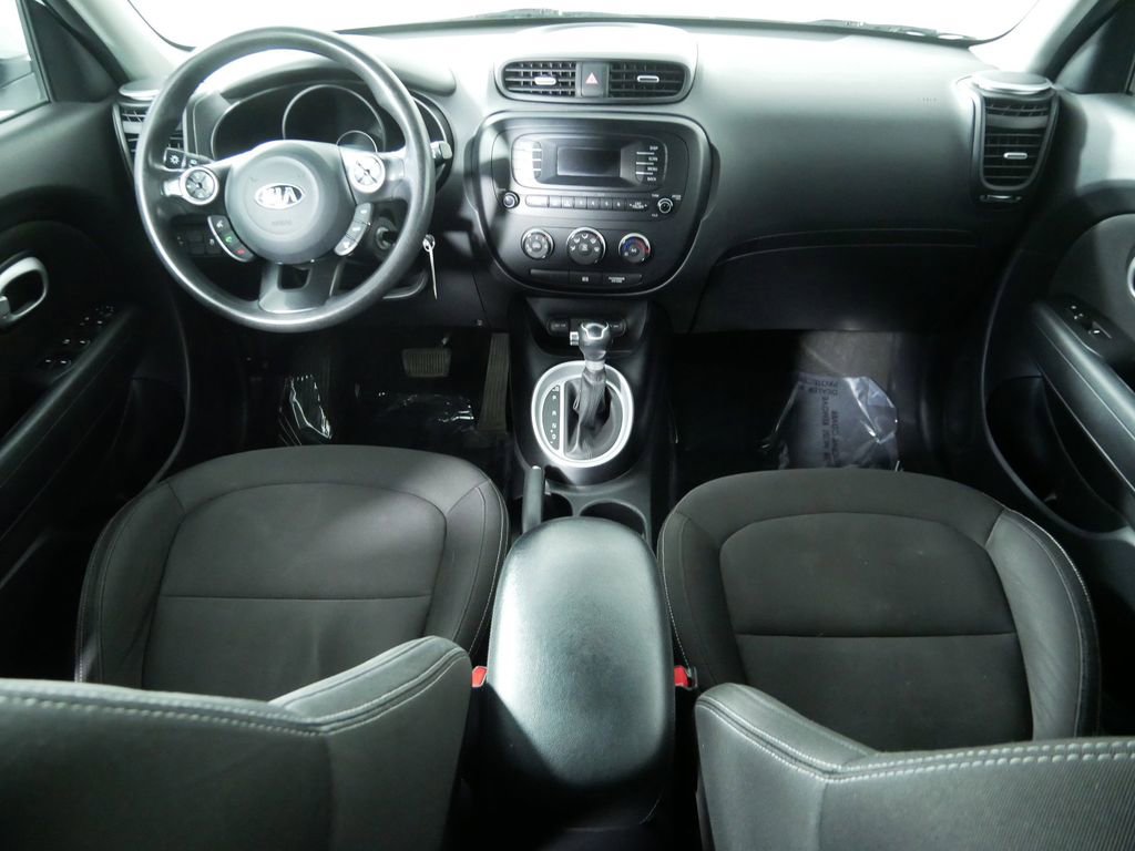 Used 2016 Kia Soul Base image 19