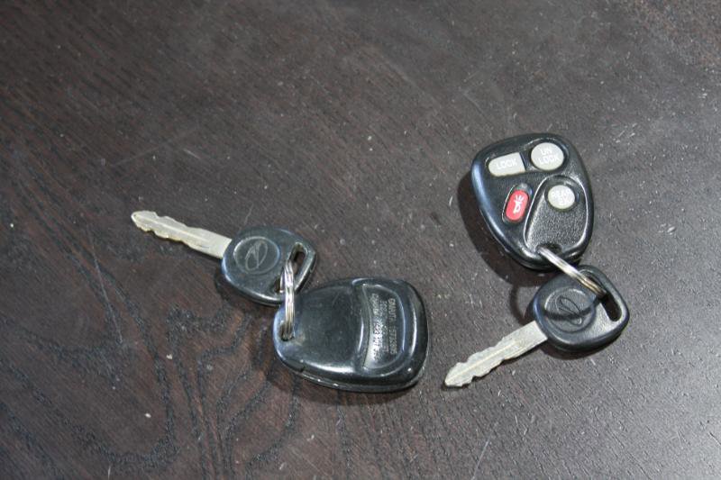 Used 2000 Oldsmobile Bravada AWD w/ Convenience Pkg I image 2