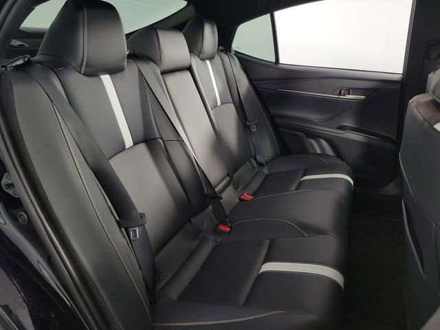 Used 2025 Toyota Camry SE image 16