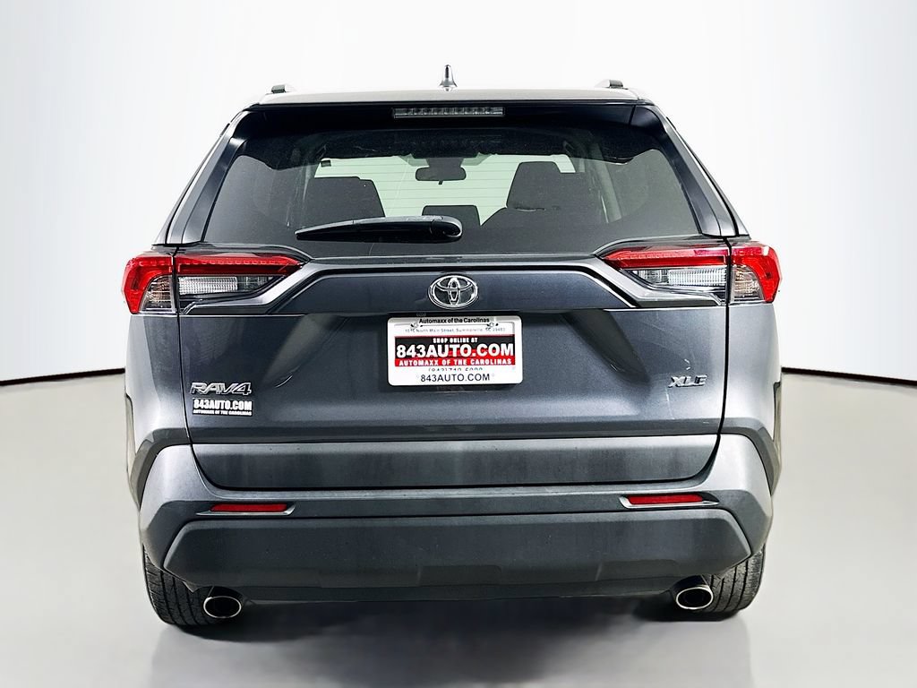 Used 2021 Toyota RAV4 XLE FWD image 6