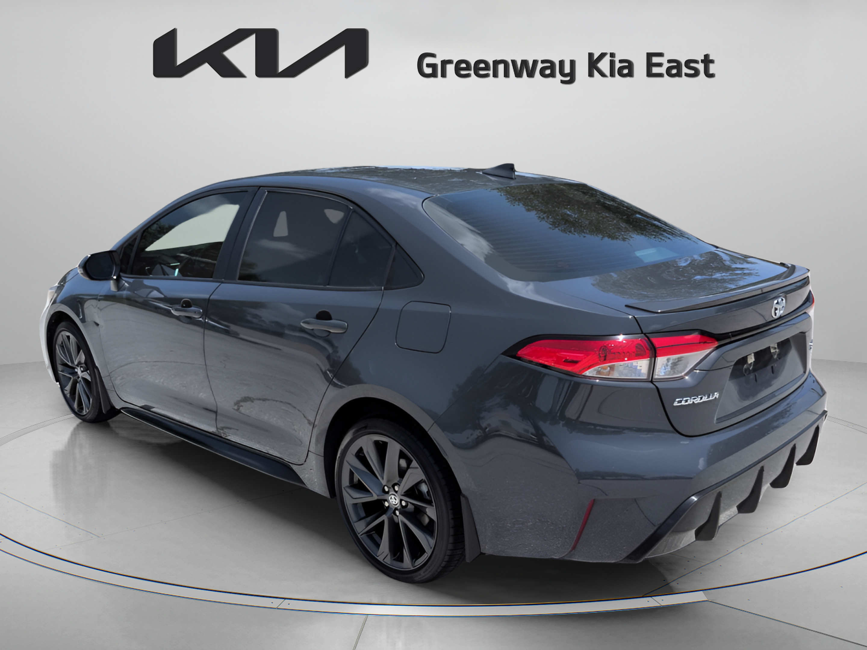 Used 2025 Toyota Corolla SE FWD image 7