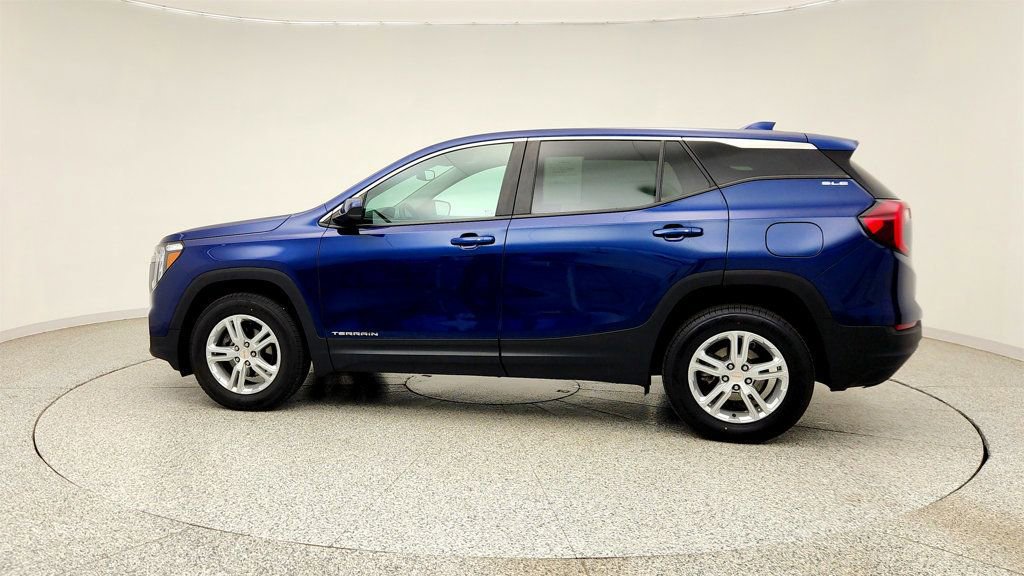 Used 2022 GMC Terrain SLE AWD/4WD image 8