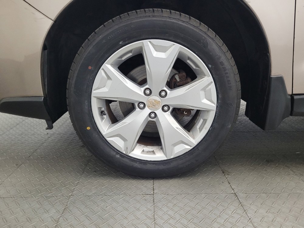 Used 2015 Subaru Forester 2.5i Premium w/ All-Weather Package image 31