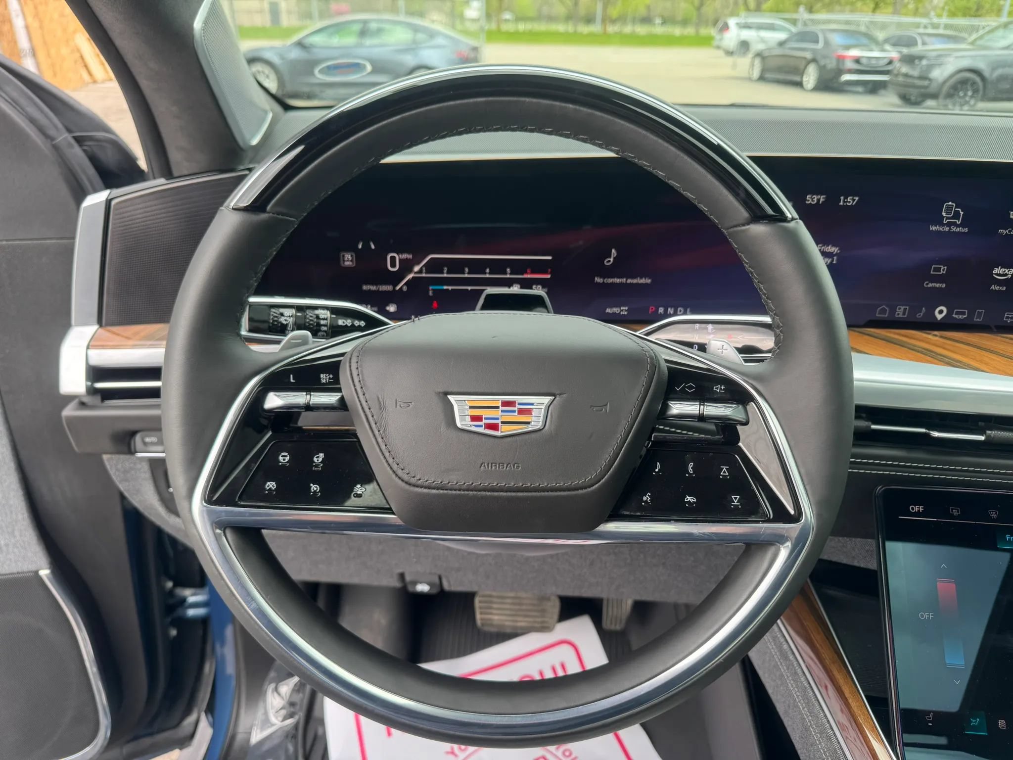 Used 2025 Cadillac Escalade Sport Platinum w/ LPO, Floor Liner Package AWD/4WD image 19