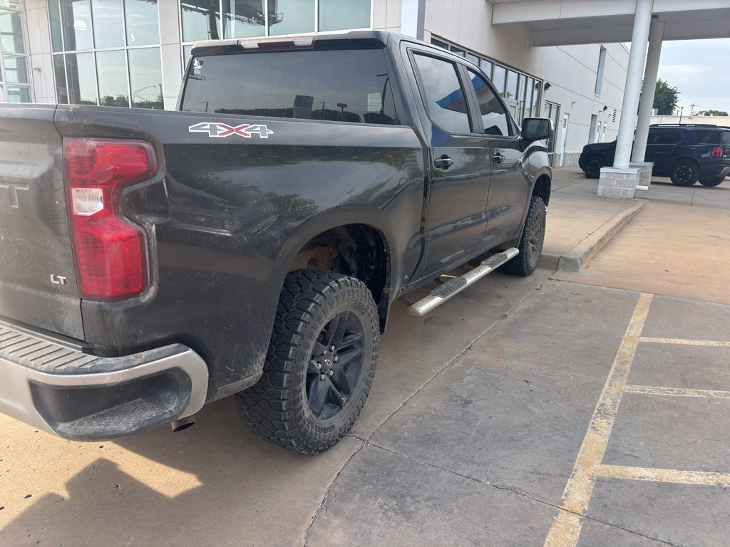 Used 2021 Chevrolet Silverado 1500 LT AWD/4WD image 4