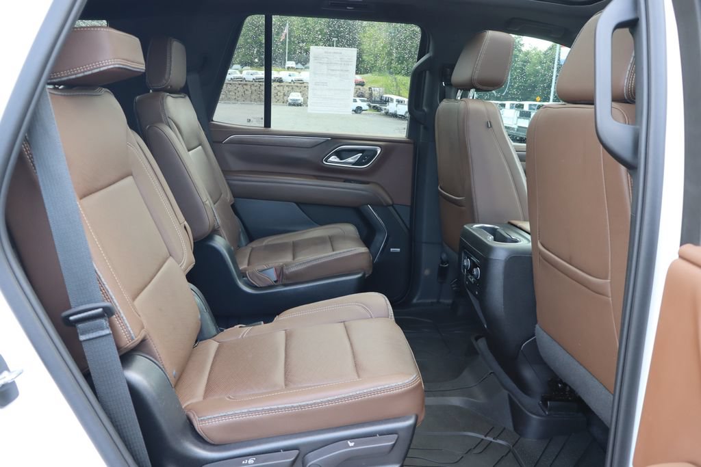 Used 2023 Chevrolet Tahoe High Country AWD/4WD image 23