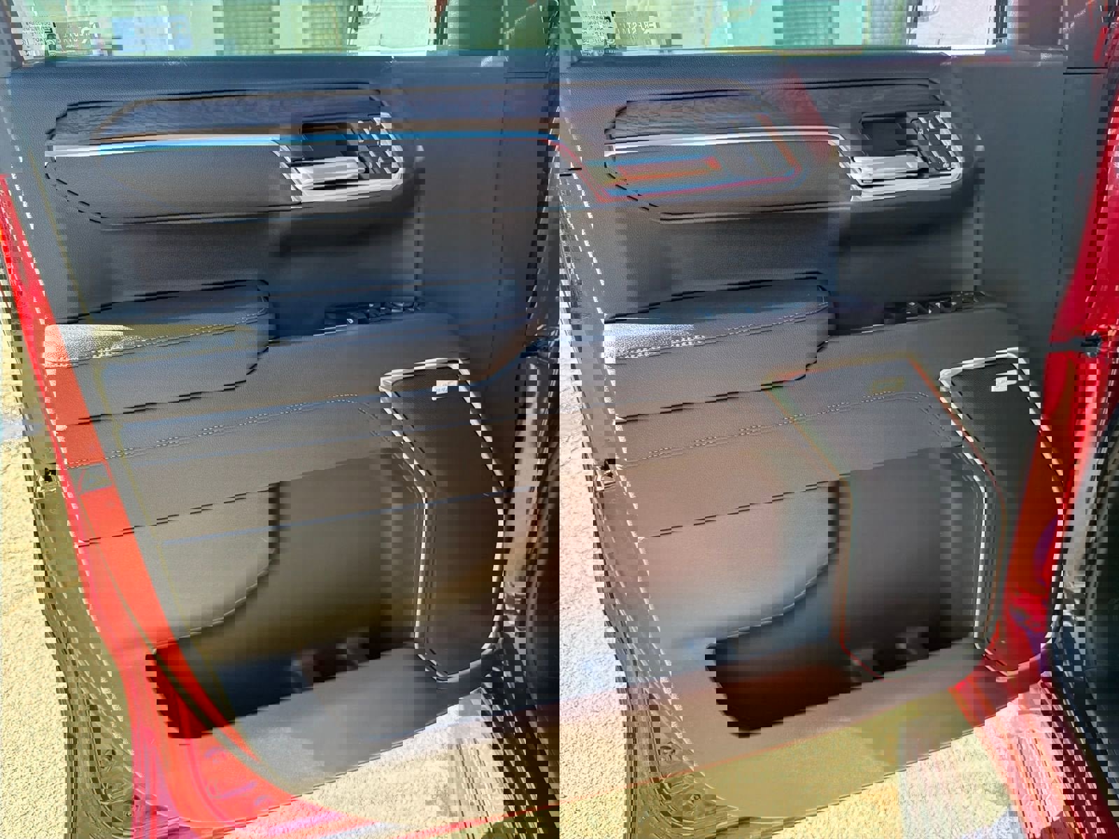 New 2026 GMC Sierra 1500 SLT w/ SLT Premium Package image 13