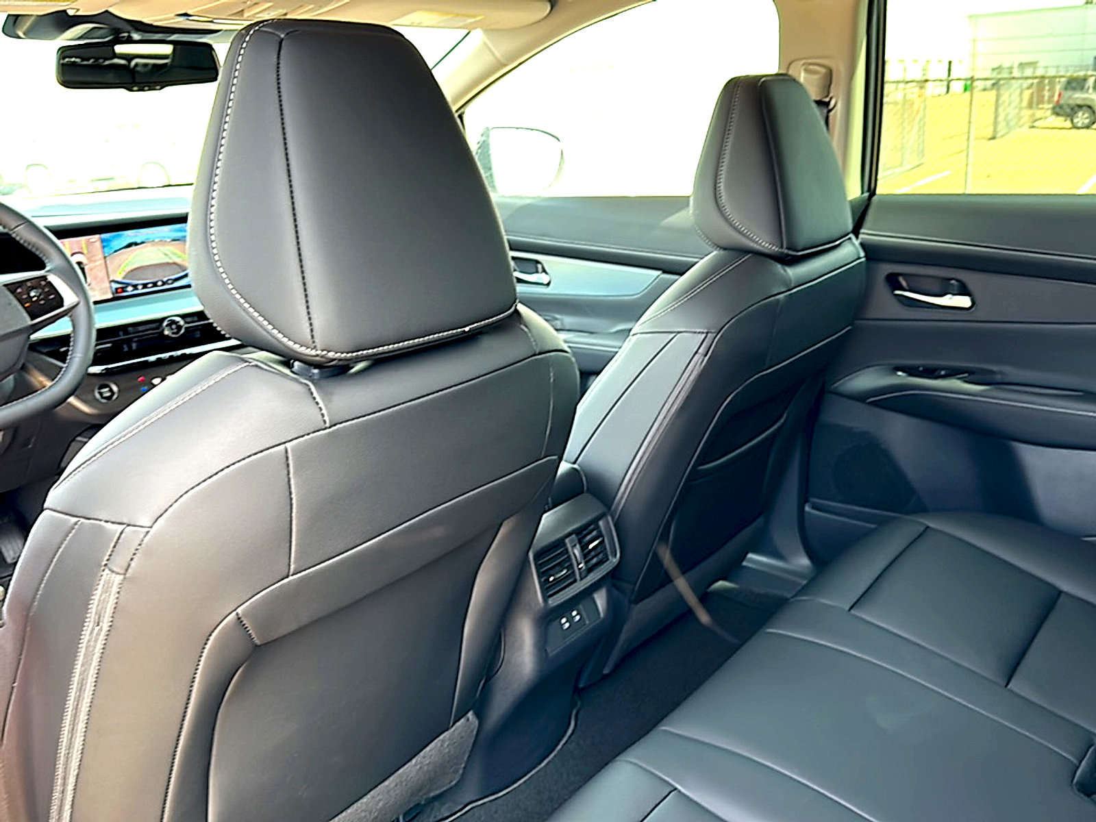 New 2025 Nissan Murano SL image 14