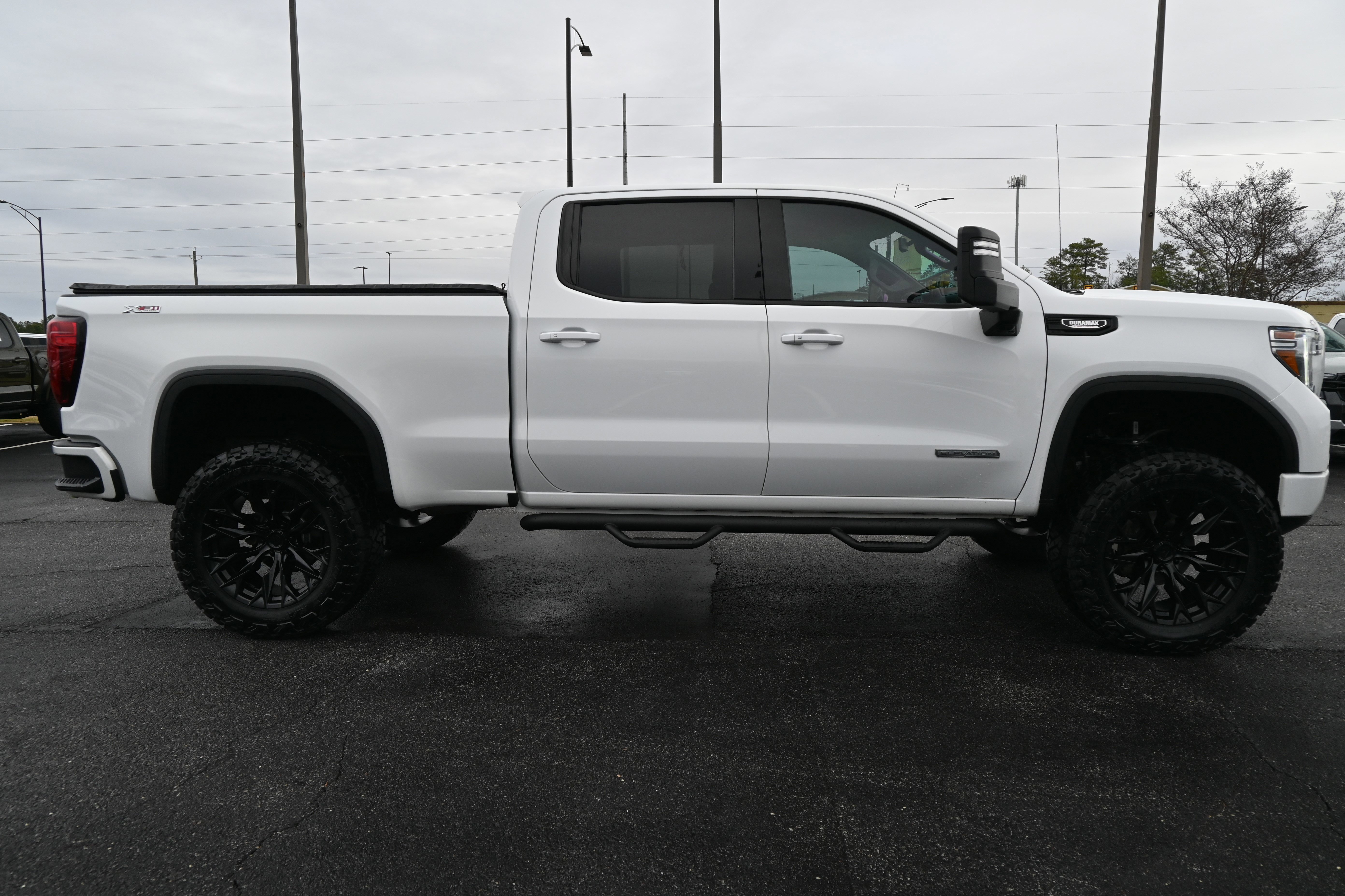 Used 2021 GMC Sierra 1500 Elevation image 11