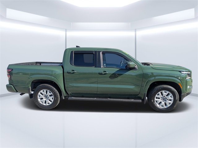 Used 2022 Nissan Frontier SV w/ SV Premium Package image 2