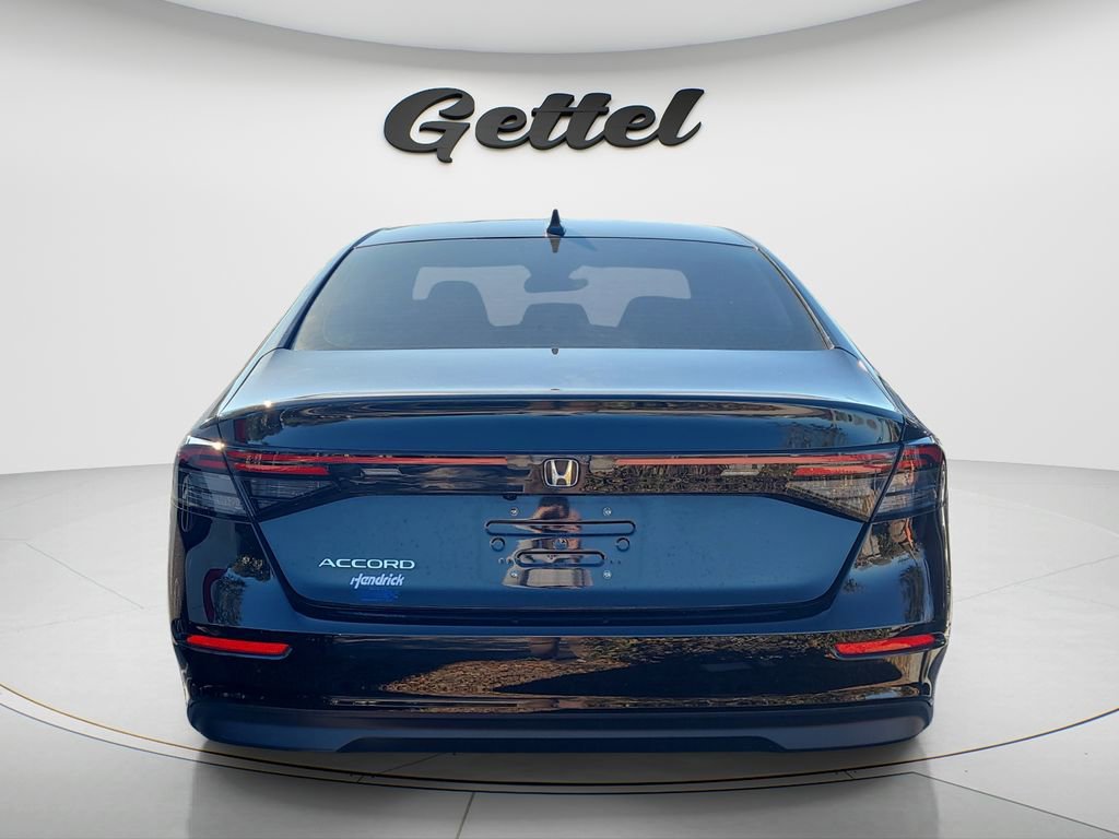 Used 2025 Honda Accord LX image 32