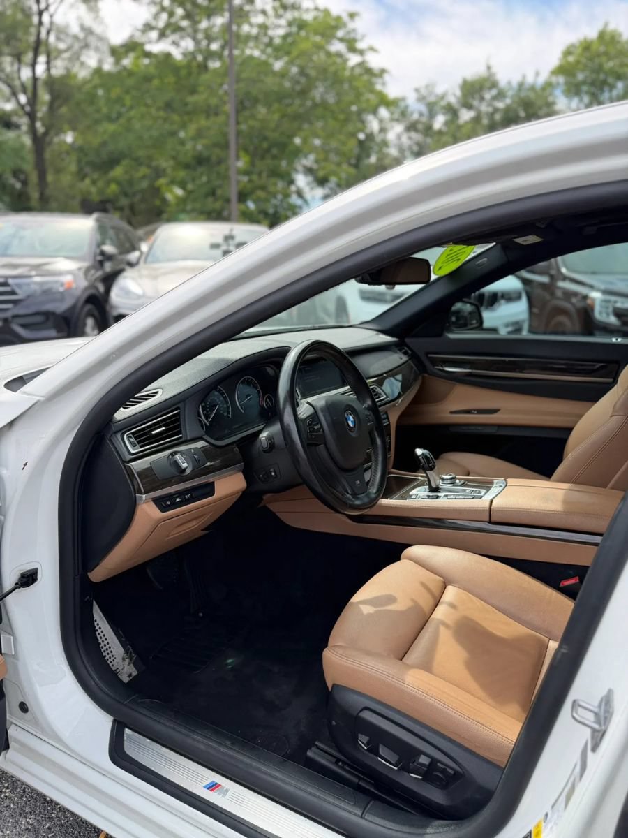Used 2013 BMW 740Li xDrive AWD/4WD image 14