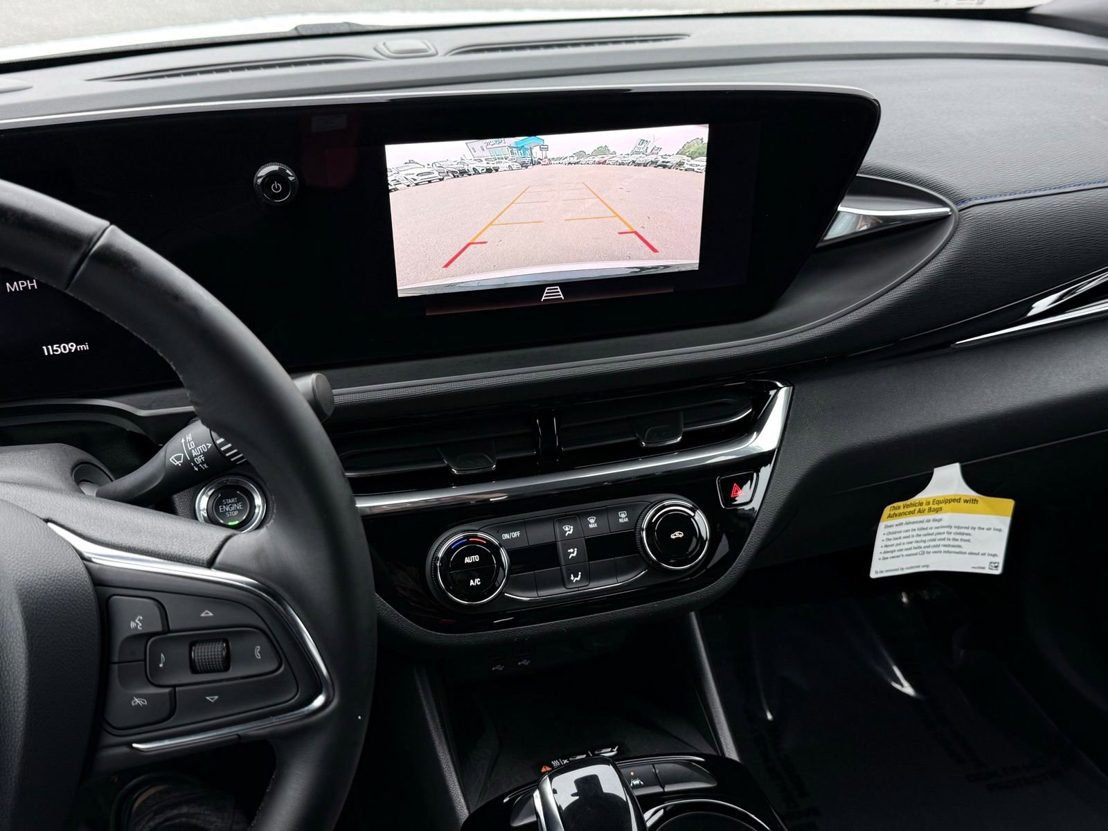 Used 2025 Buick Envista Sport Touring w/ Convenience II Package FWD image 35