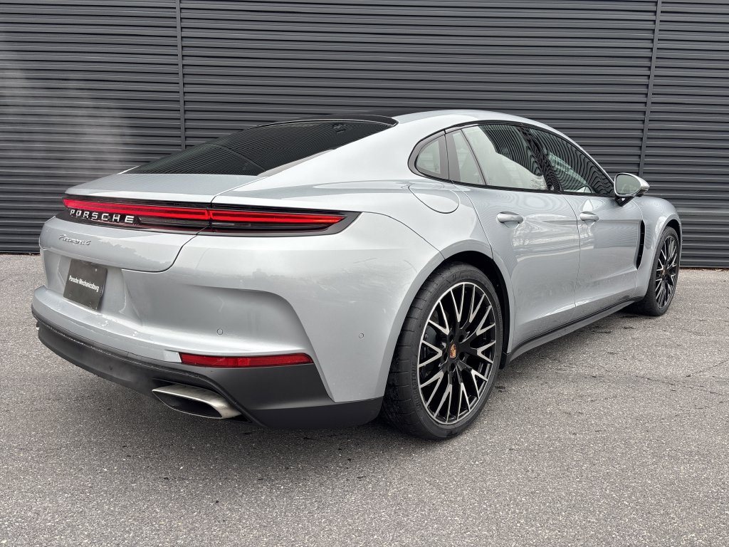 New 2026 Porsche Panamera image 5