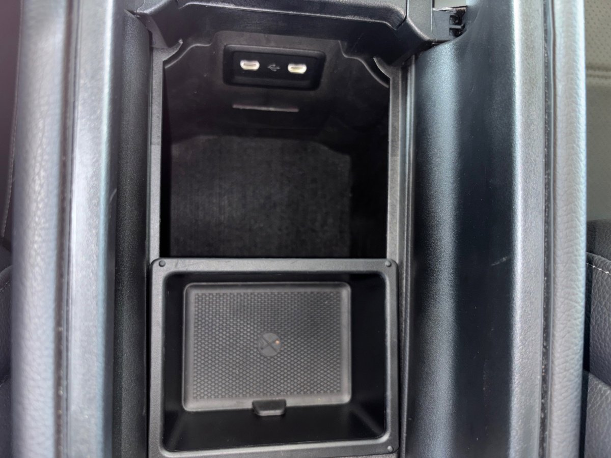 Used 2024 Mercedes-Benz GLC 300 image 33