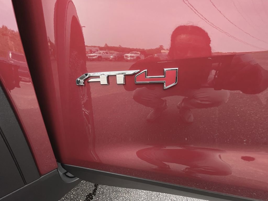 New 2026 GMC Acadia AT4 w/ Luxury Package image 40