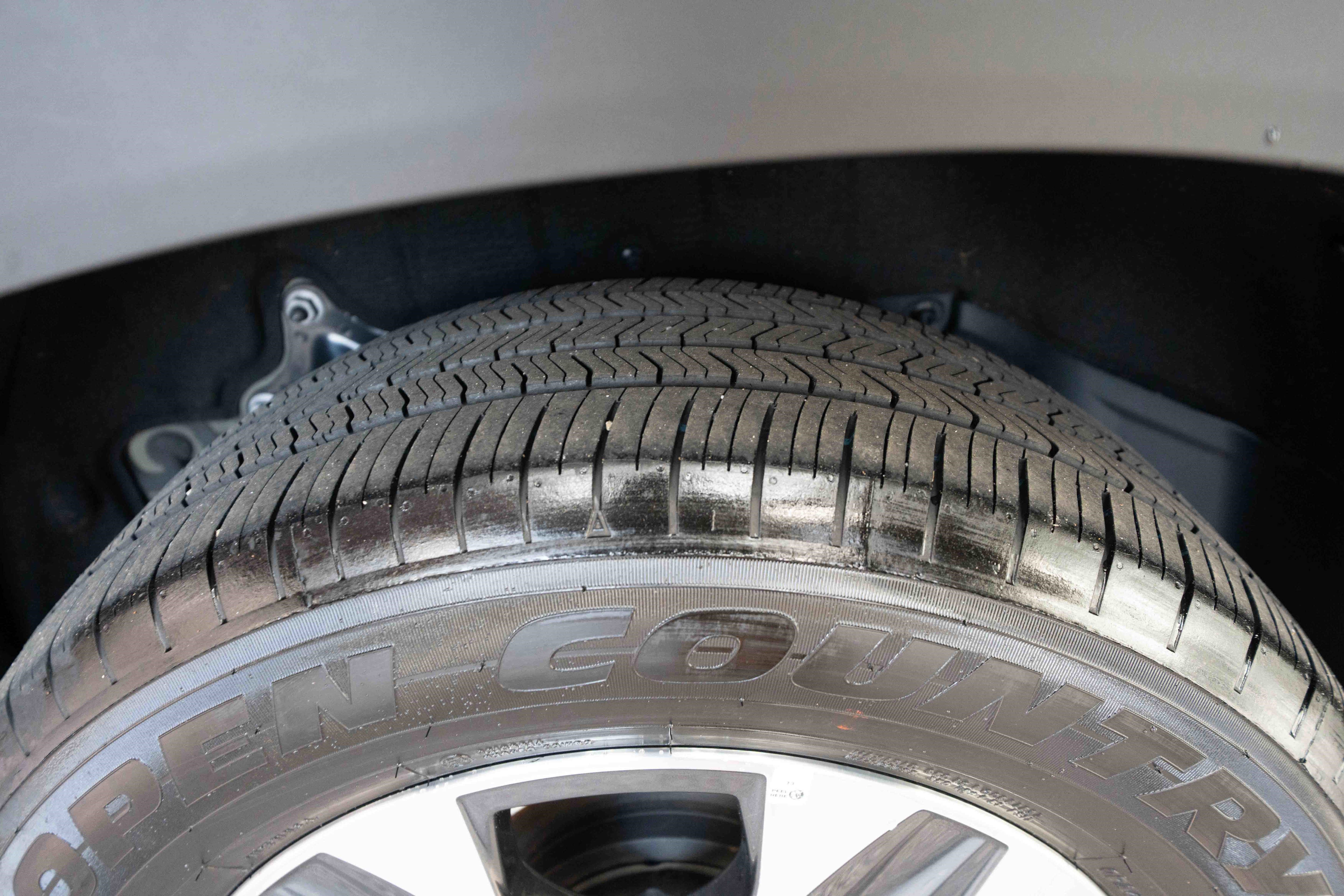 Used 2025 Toyota Highlander XLE image 31