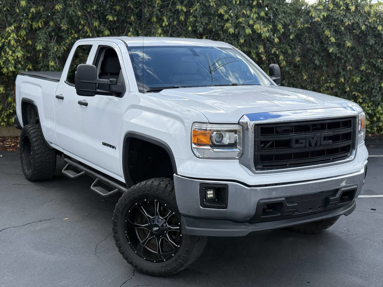 Used 2014 GMC Sierra 1500 4x4 Double Cab image 2