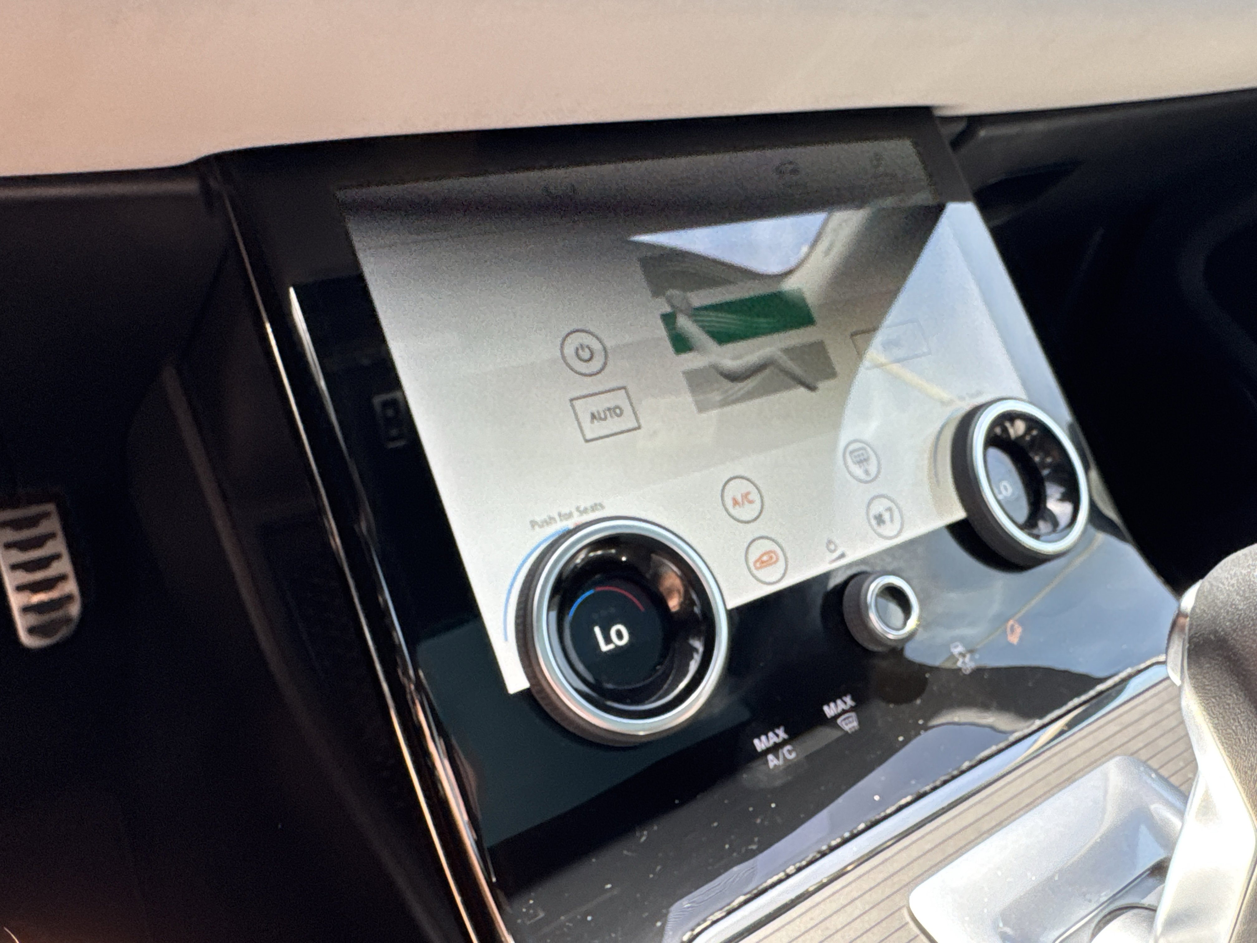 Used 2020 Land Rover Range Rover Evoque First Edition image 18