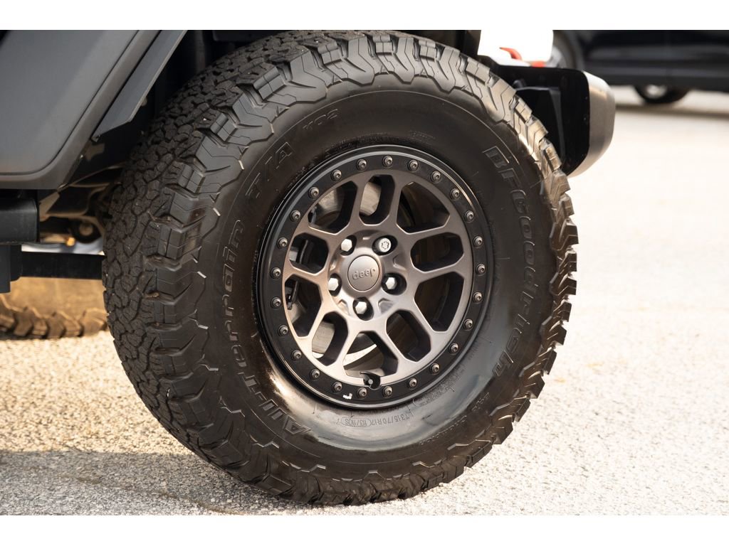 Used 2023 Jeep Wrangler Unlimited Rubicon w/ Xtreme 35 Tire Package AWD/4WD image 10
