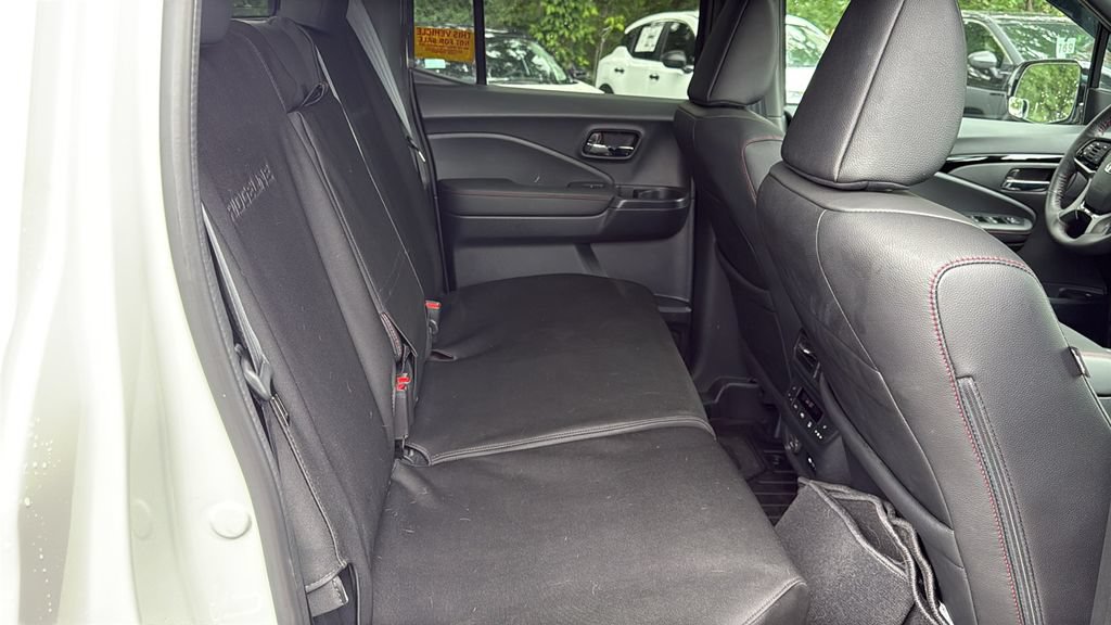 Used 2024 Honda Ridgeline Black Edition image 15