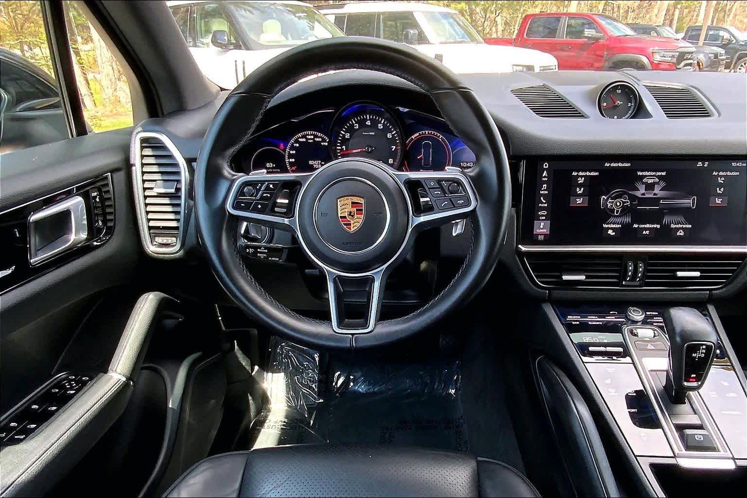 Used 2019 Porsche Cayenne AWD/4WD image 6