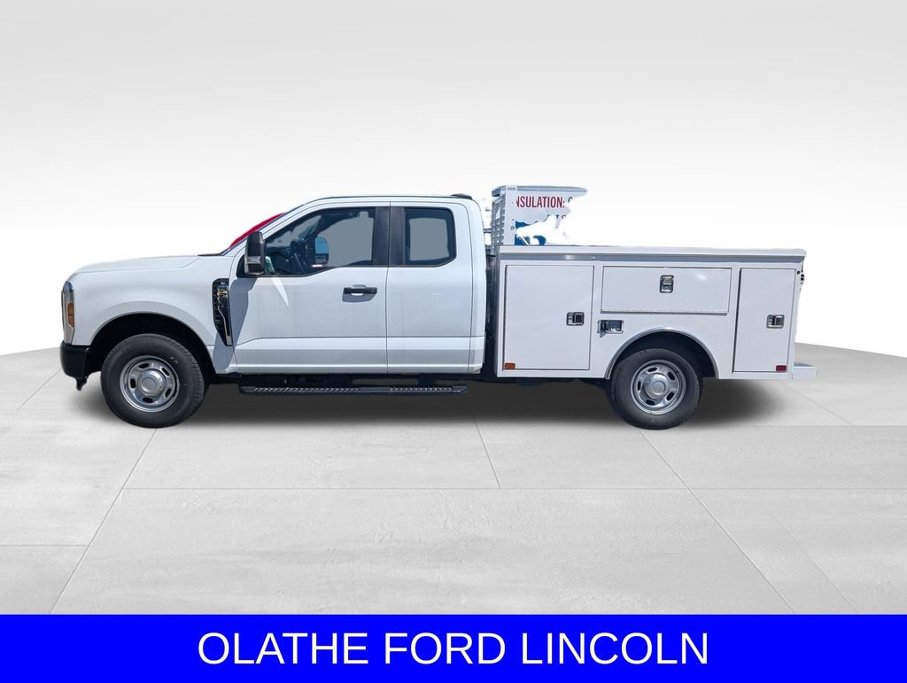 New 2025 Ford F250 XL w/ Camper Package RWD image 5