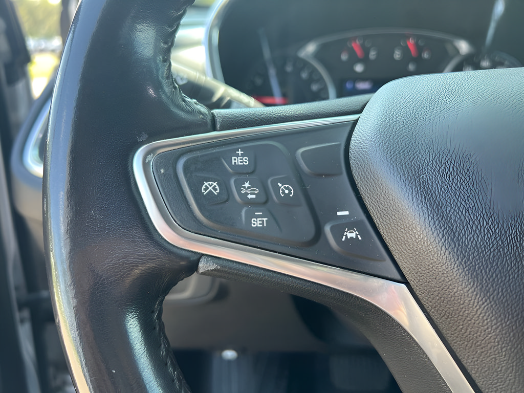 Used 2019 Chevrolet Equinox LT w/ Driver Convenience Package FWD image 25