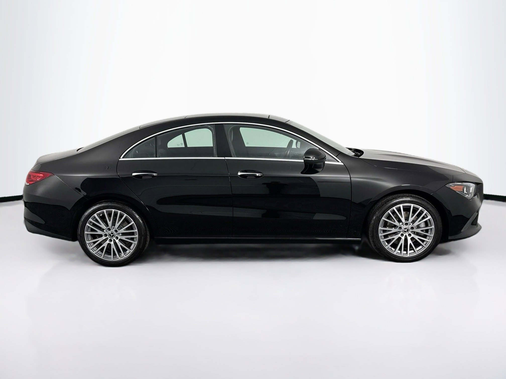 Used 2021 Mercedes-Benz CLA 250 4MATIC image 12