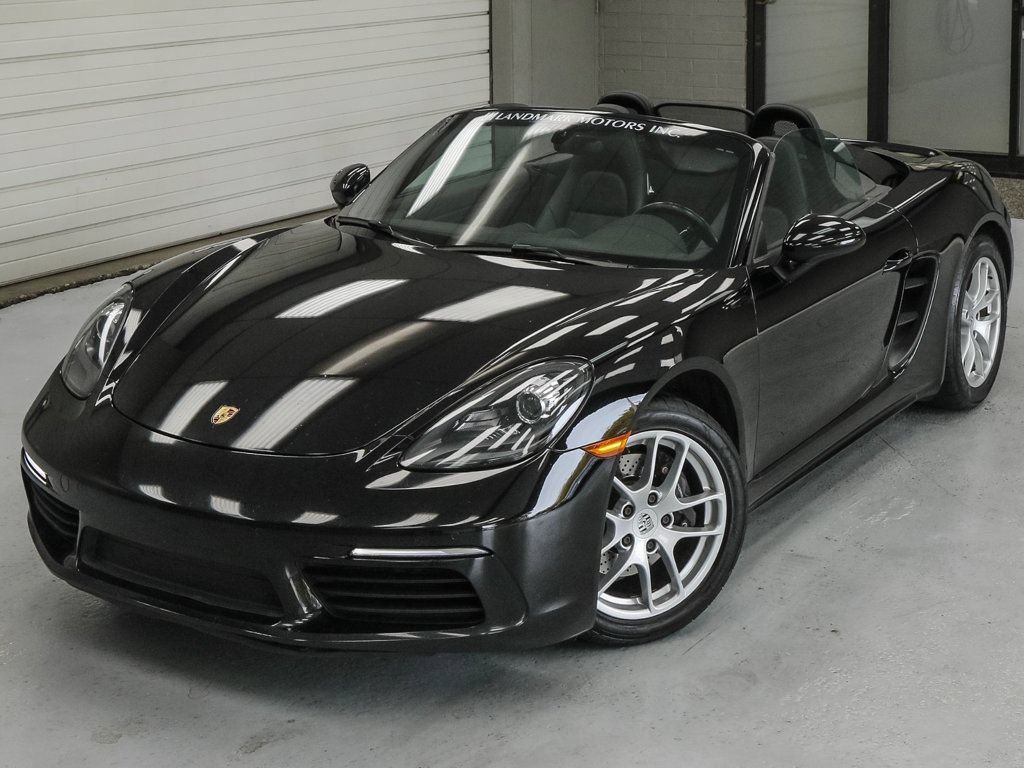 Used 2018 Porsche 718 Boxster RWD image 9