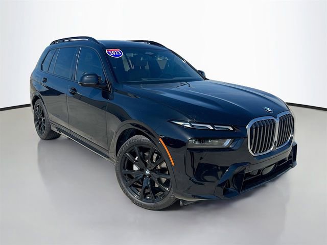 Used 2023 BMW X7 xDrive40i w/ M Sport Package image 2