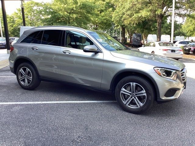 Used 2019 Mercedes-Benz GLC 300 4MATIC image 2