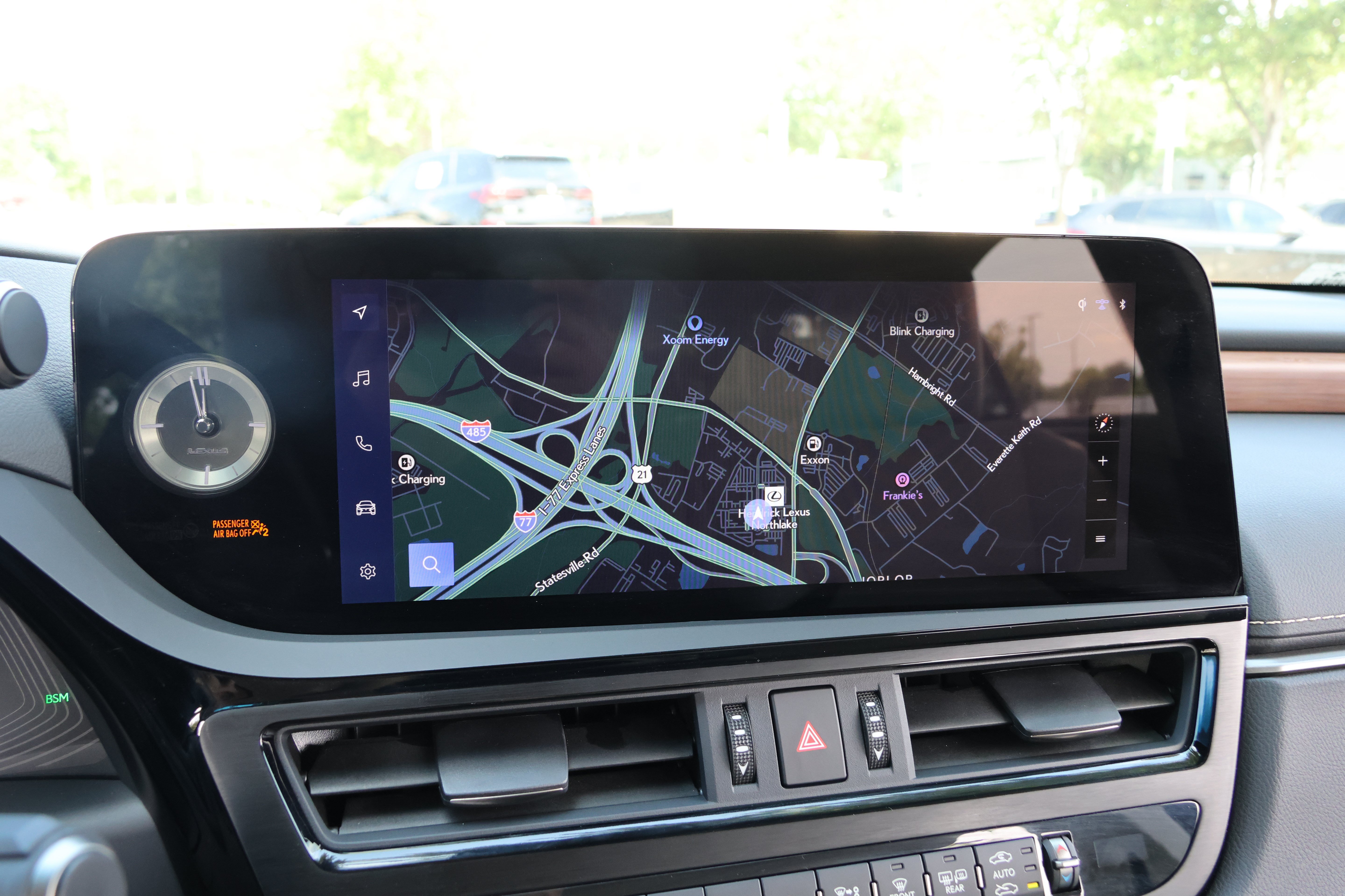 Used 2025 Lexus ES 300h w/ Premium Package FWD image 22